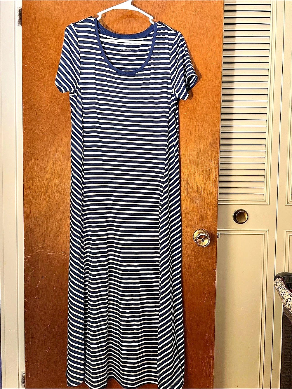 Cuddl Duds Striped Maxi Dress in Blue & White Size Medium